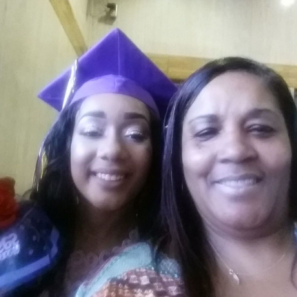 Meet your Posher, Ramona